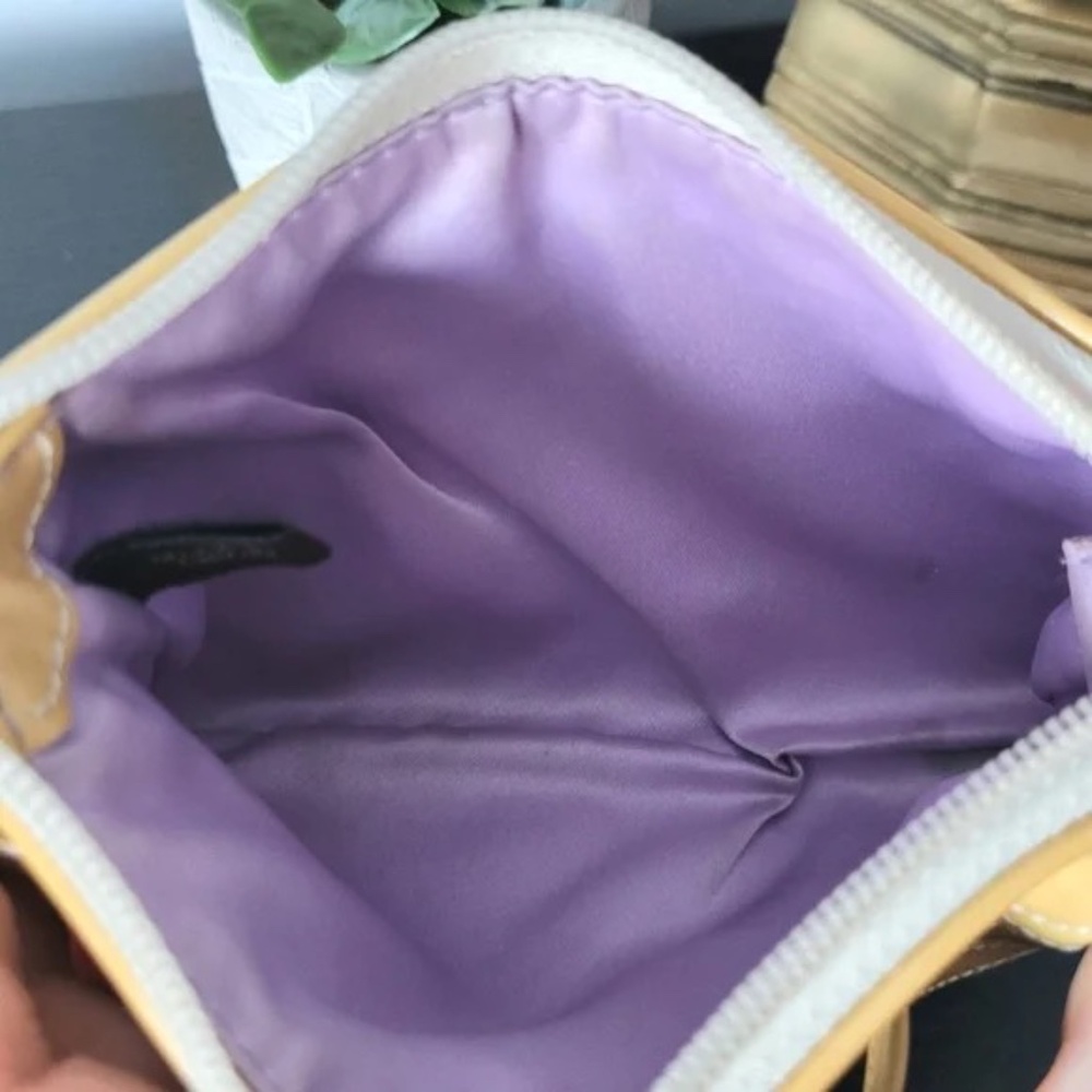 Rare Coach Yellow Patent Leather Quilted Wristlet with Purple Lining - Picture 6 of 6